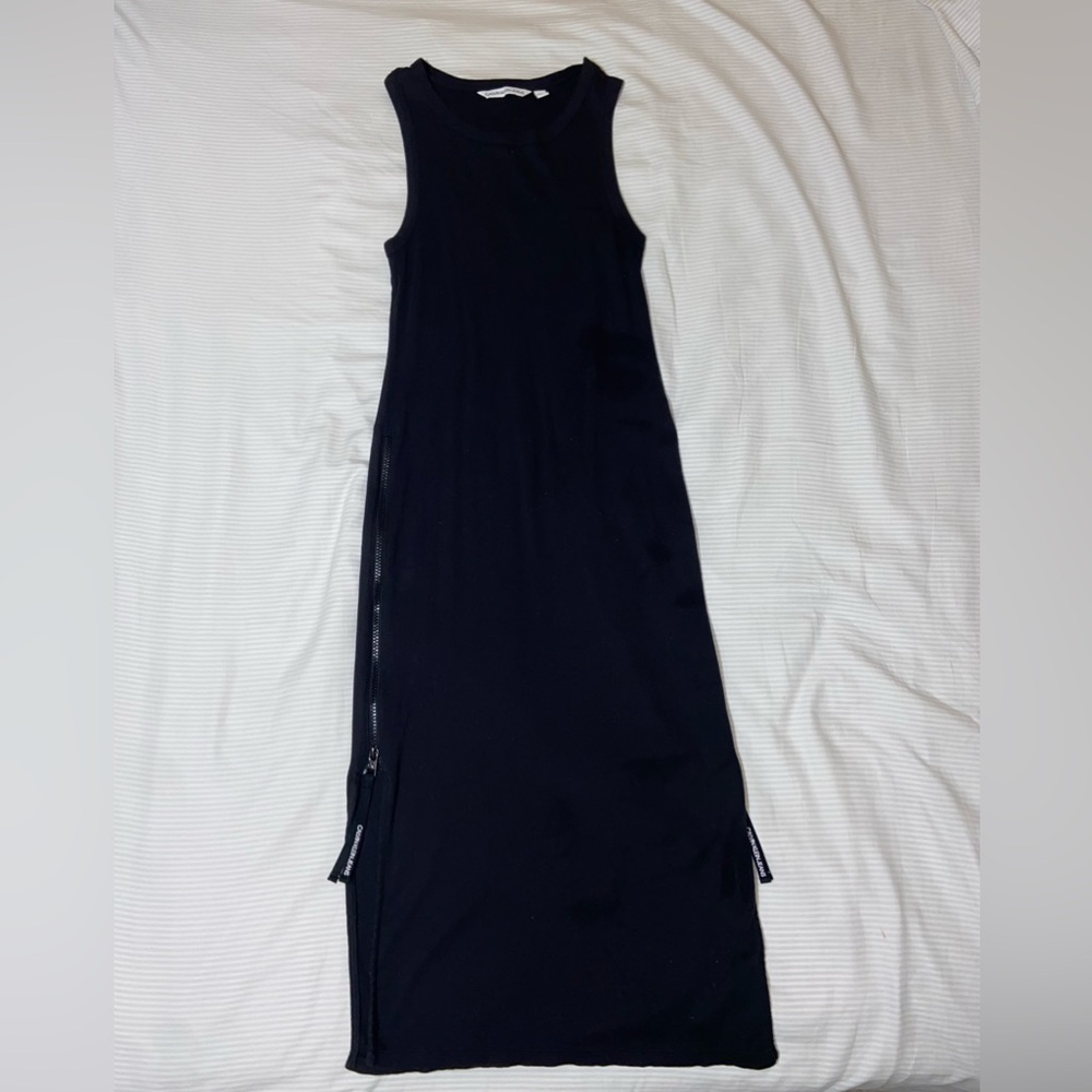 High thigh side zipper dress